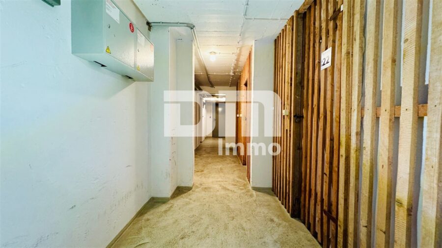 Gepflegte Dreizimmerwohnung mit Loggia in idyllischer Ortsrandlage /Campusnähe - KG